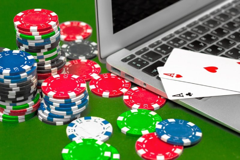 Online Gambling and Advertising